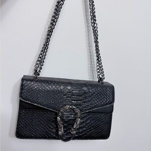Elegant Snakes skin Design Bag